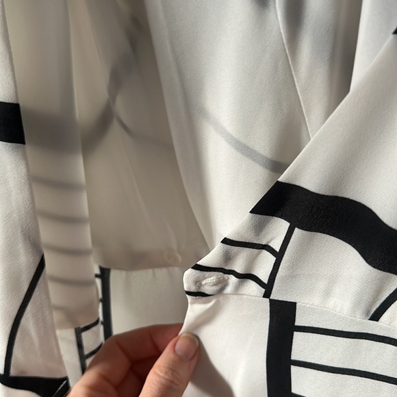 NWOT White and Black Pattern Maxi Dress Sz XS - Picture 8 of 8